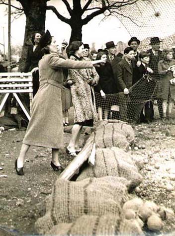 Wolfgang Suschitzky - Hampstead Heath, London
