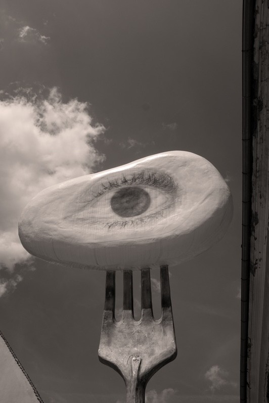 Stanko Abadzic, Fork and Eye Sign, 2025. Stanko Abadzic, Fork and Eye Sign, 2025.