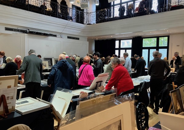 24.39's Tabletop Photo Fair at Pavillon Wagram in Paris. (Photo by Michael Diemar) 24.39's Tabletop Photo Fair at Pavillon Wagram in Paris. (Photo by Michael Diemar)