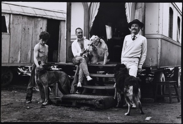 Claude Dityvon, Bidonville, La Courneuve, 1967, estimate: 200-300 €. Claude Dityvon, Bidonville, La Courneuve, 1967, estimate: 200-300 €.