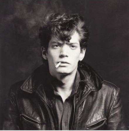 Robert Mapplethorpe’s Self-Portrait, 1980, Phillip’s cover lot, garnered 98,500 GBP.